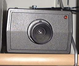 24-BeholderCam2 - Andra kameran.. skarp(are) svartvit sak
