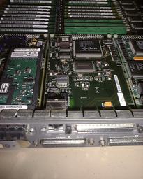 DSC01210 - Fast ethernet and Fast Wide SCSI...
